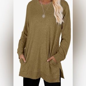 *LIKE NEW* Women’s Long Sleeve Crew Neck Loose Fit Sweater, Size L, Mustard